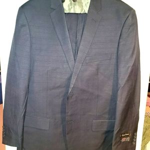 New Men's  Evan Picone Navy suit